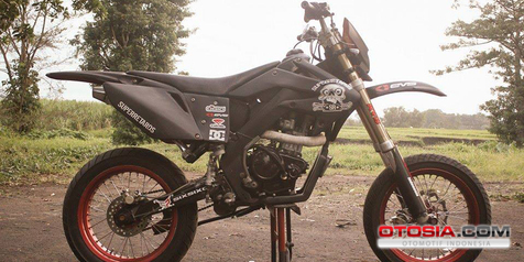 Cara Modif Vixion Jadi Supermoto. Vixion 2008 Tampil Jadi Supermoto