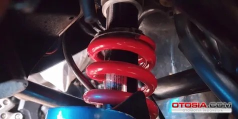 Cara Meninggikan Shock Belakang Scorpio. Pikirkan Dampak ini Jika Ingin Meninggikan Shock Motor untuk
