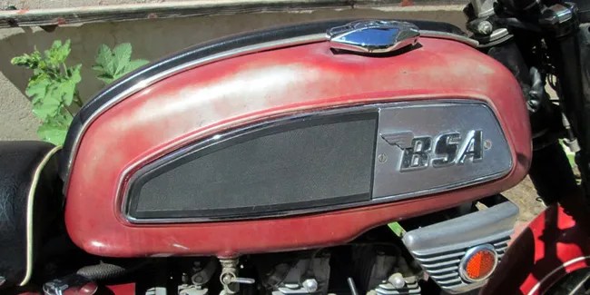 Cara Mengkilapkan Body Motor Seperti Baru. 3 Cara Agar Bodi Motor Jadi Seperti Baru