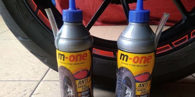Cara Menggunakan Cairan Ban Tubeless. Pakai Cairan Anti Bocor, Ini Isi Takaran yang Pas untuk Ban Motor