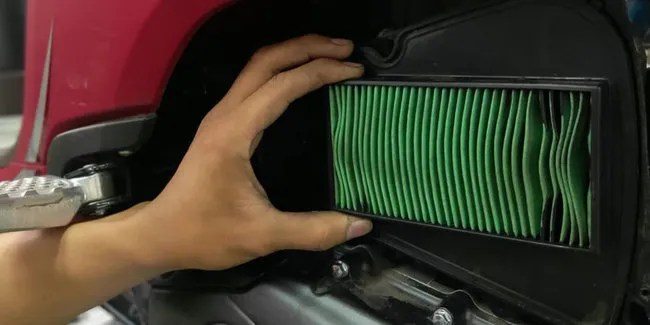 Akibat Filter Udara Motor Kotor. Saringan Udara Motor Dibiarkan Kotor, Ini Efek Buruknya ke Mesin