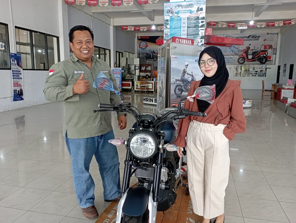Beli Motor Cash Indent. Memang Harus Inden, Warga Kesulitan Beli Motor Secara Cash