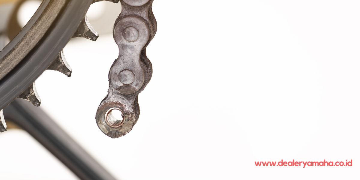 Rantai Motor Putus. Tak Perlu Panik! Ini Cara Ampuh Mengatasi Rantai Motor Putus di