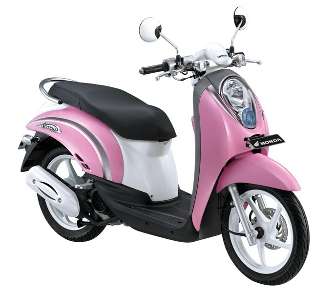 Gambar Motor Beat Warna Pink. Ceria Berkendara dan Tetap Feminin dengan 9+ Rekomendasi