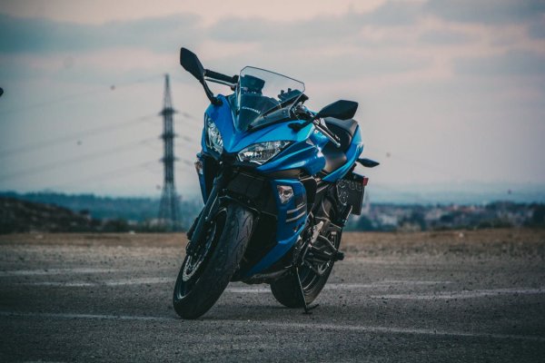 Kumpulan Cairan Pembersih Mesin Motor. Ini Nih 10 Rekomendasi Cairan Pembersih Motor yang Bikin