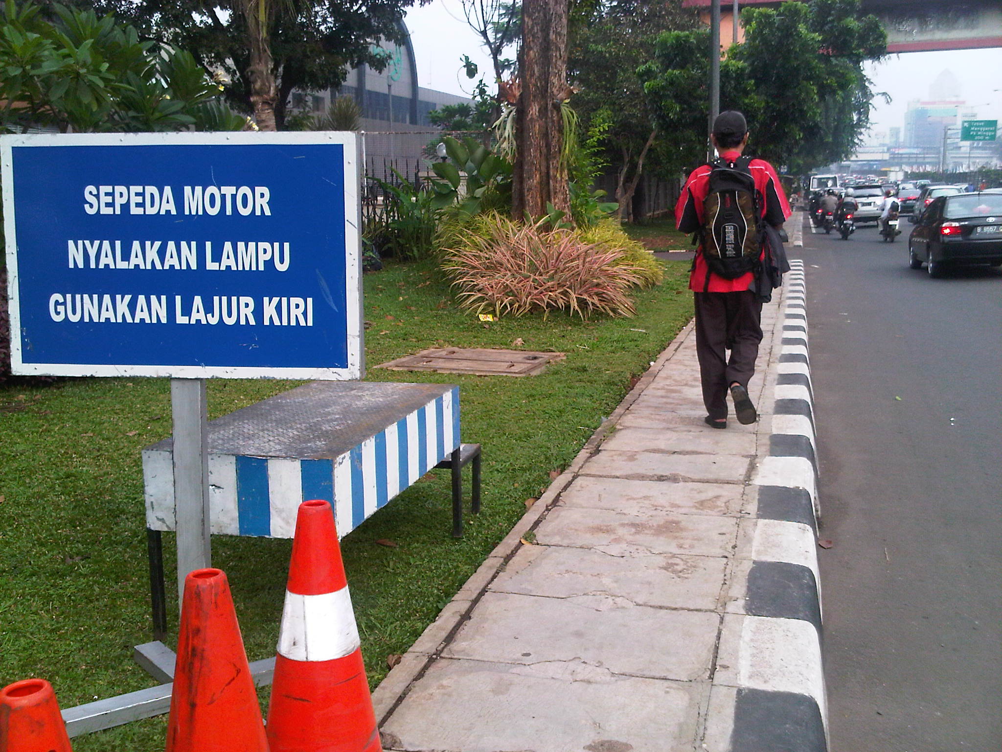 Lampu Senja Biru Ditilang. Pakai Lampu Senja, Kena Tilang Deh