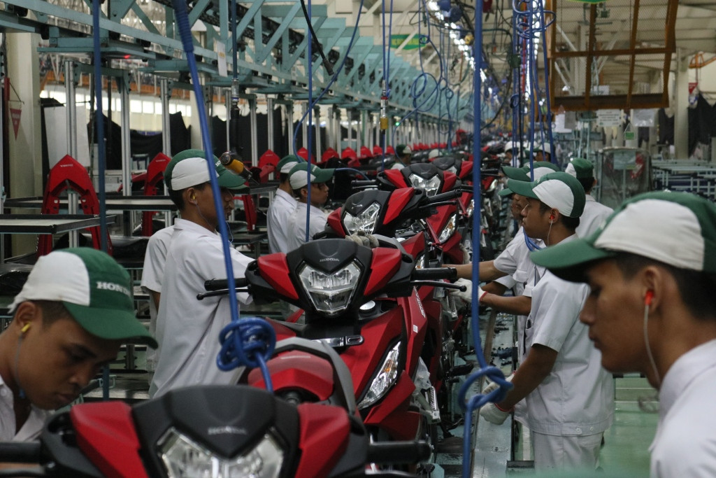 All New Supra Gtr 150 Exclusive Gun Black. AHM Rilis New Honda Supra GTR150 - FIFASTRA
