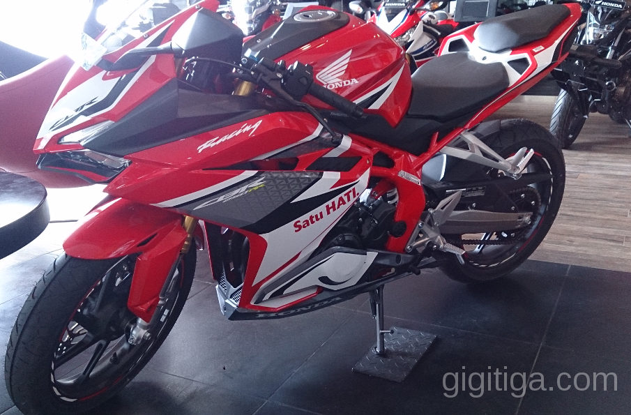 Kekurangan Cbr250rr. Kekurangan CBR250RR – Gigitiga