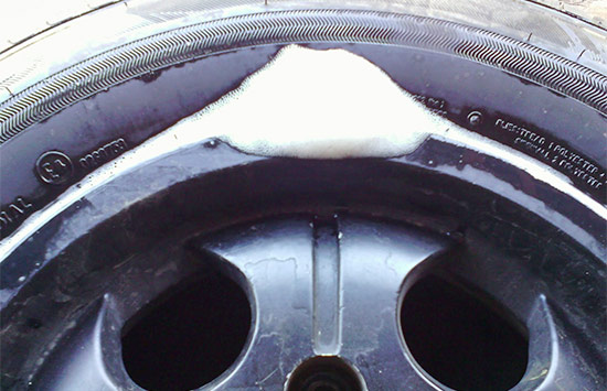 Cara Mengatasi Ban Tubeless Bocor Samping. Cara Mengatasi Ban Tubles Bocor Pada Bagian Pelek