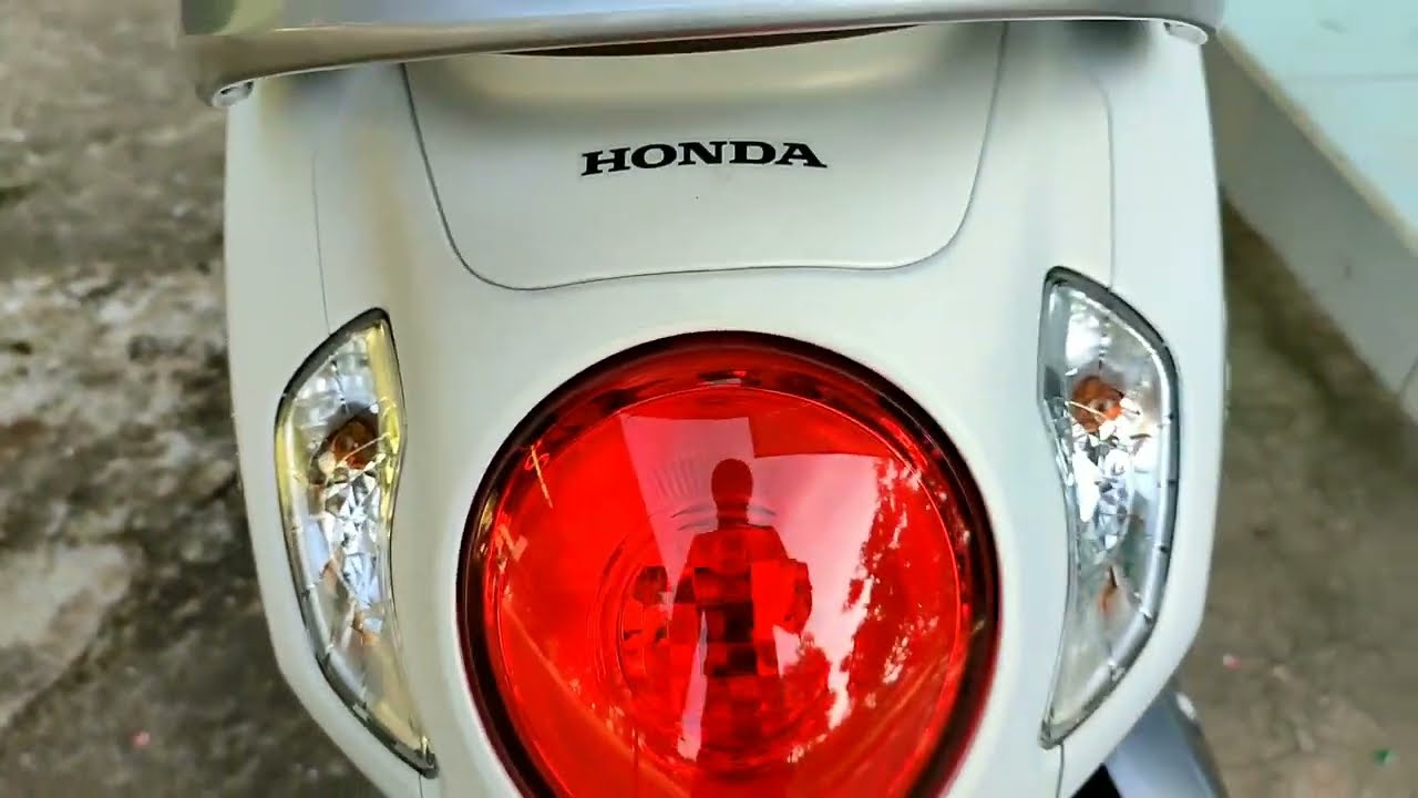 Keunggulan Scoopy Prestige. Bahas Keunggulan Honda Scoopy Prestige White Tahun 2022