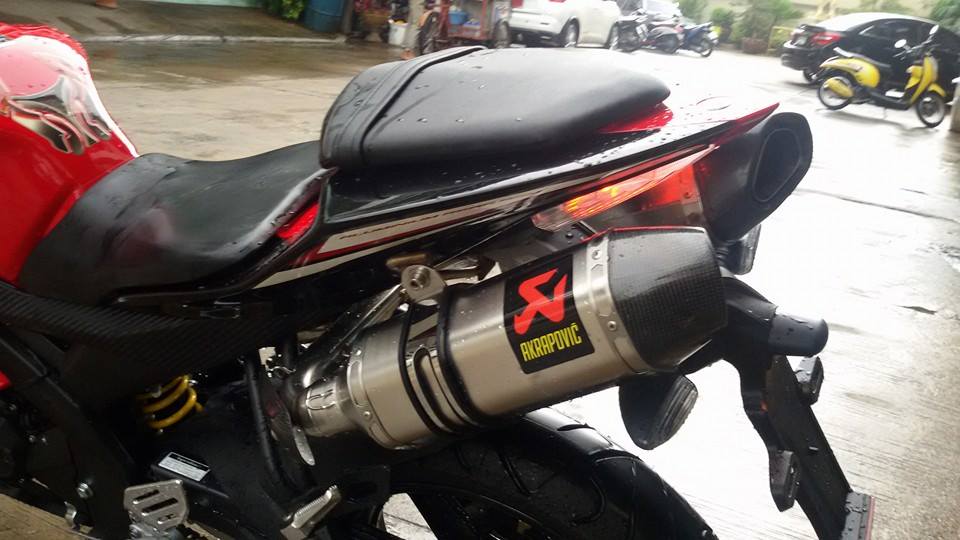 Akrapovic Double Exhaust. Ajib…Keren Mega Galeri YZF-R15 Pasang Double Exhaust Knalpot
