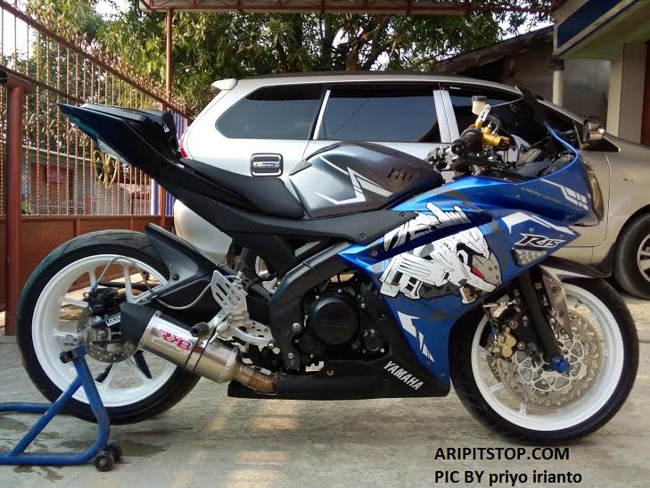 R15 V1 Modif. Uapik Tenan Modifikasi Old Vixion Dari Sorong, Perpaduan Antara