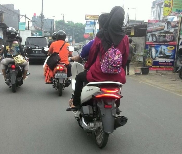 Modif Plat Nomor Pcx. Penampakan Honda PCX 150 Belum Keluar Plat Nomor Sudah