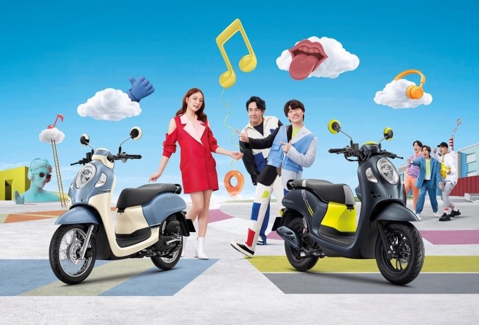 Scoopy Jari Jari. Warna Baru Honda Scoopy 2022 di Thailand Jadi Gemesin Pakai