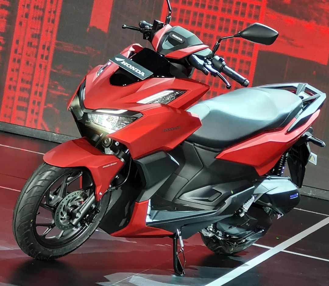 Vario Double Disc. Sudah Double Cakram…! All New Vario 160 Power Mesin Setara