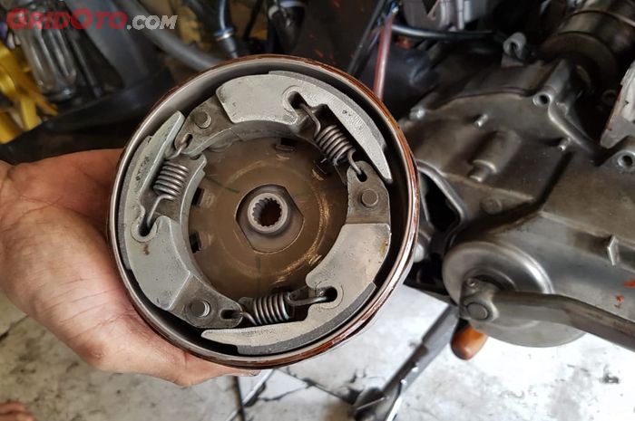 Harga Ganti Kampas Kopling Motor. Biaya Ganti Kampas Kopling Motor Matic