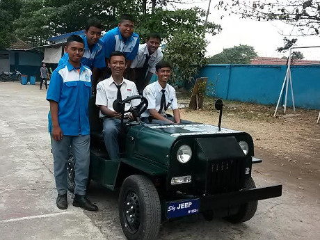 Modifikasi Mobil Jeep. Modifikasi Mobil Jeep Pakai Mesin Yamaha Vixion Karya Siswa