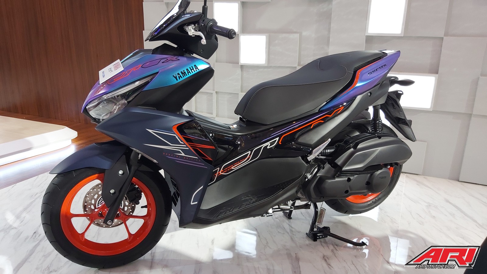 Foto Motor Aerox. Video dan Galeri Foto Yamaha Aerox 155 Cyber City