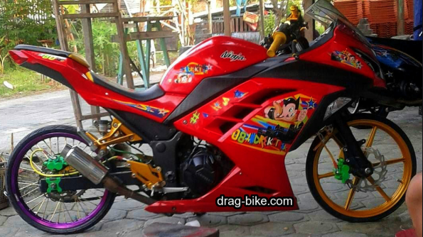 Ninja 250 Jari Jari Merah. 10 Modifikasi Motor Ninja 250 4 Tak Fi Dan Karbu Jari Jari Terbaik