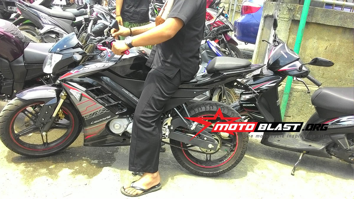 New Vixion Modif R15. Weleh..dibali ada New vixion modif buntut pake R15! Jebule kok