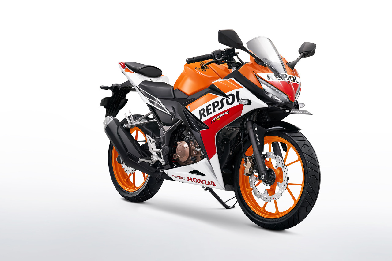 Cbr 150r Facelift 2018. Kupas tuntas Fitur baru Honda New CBR150R Facelift Update 2018