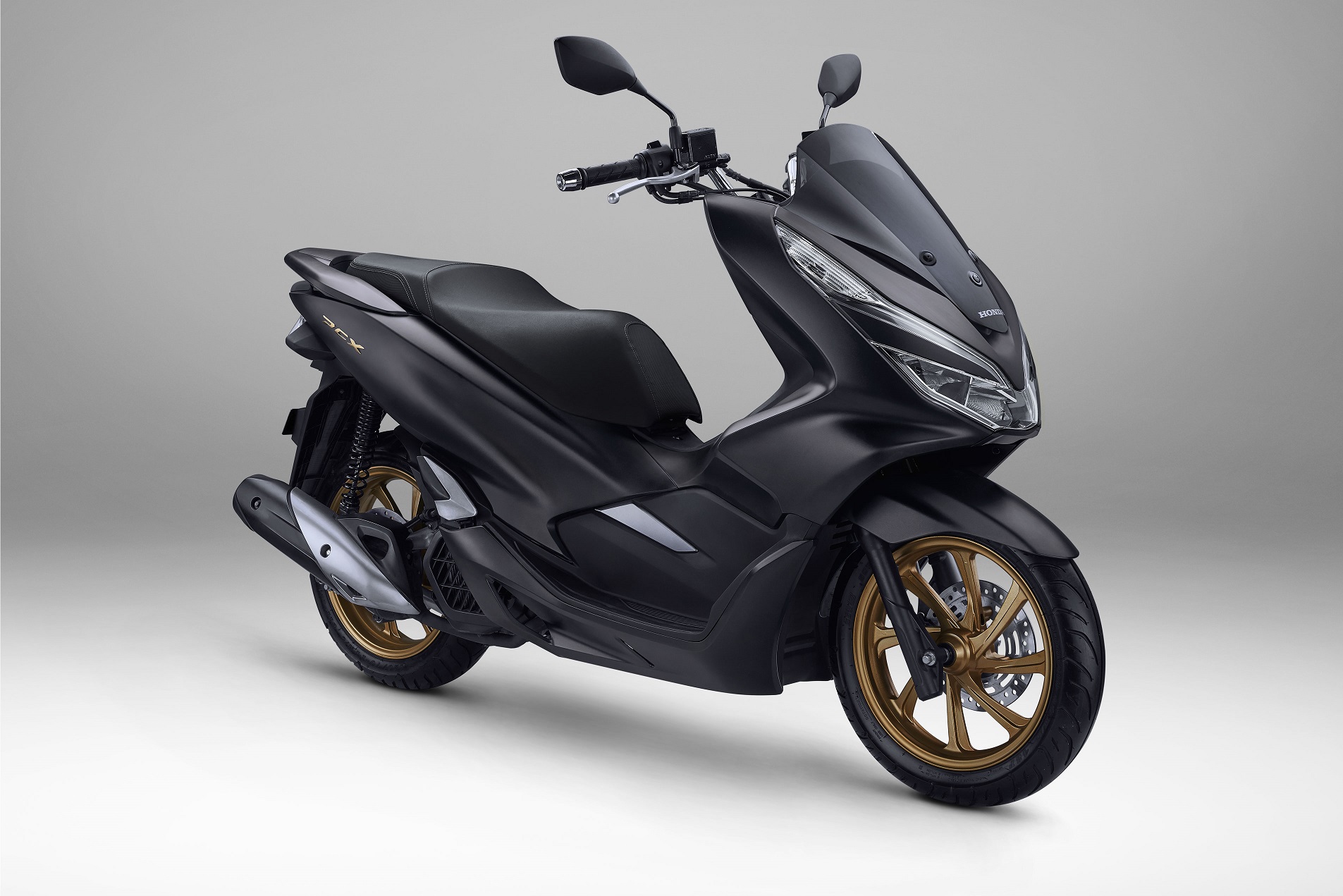 Velg Warna Biru Dongker. Honda PCX 150 Tahun 2020, Hitam Doff Velg Gold dan Biru Doff