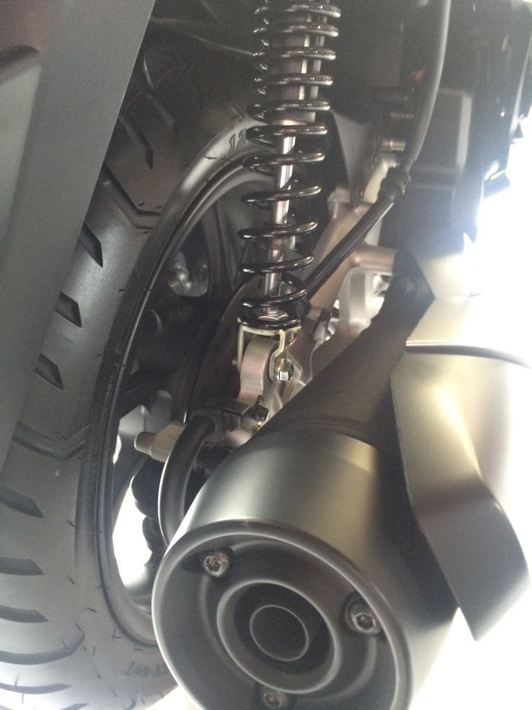 Vario Double Shock. Bocoran Honda Vario 150 Facelift Makin Menguat. Double Rear