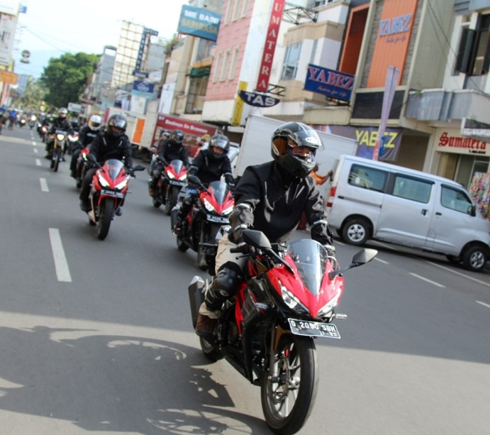 Buku Service Motor. Seberapa Pentingkah Buku Service & Manual Book Bagi Pemilik