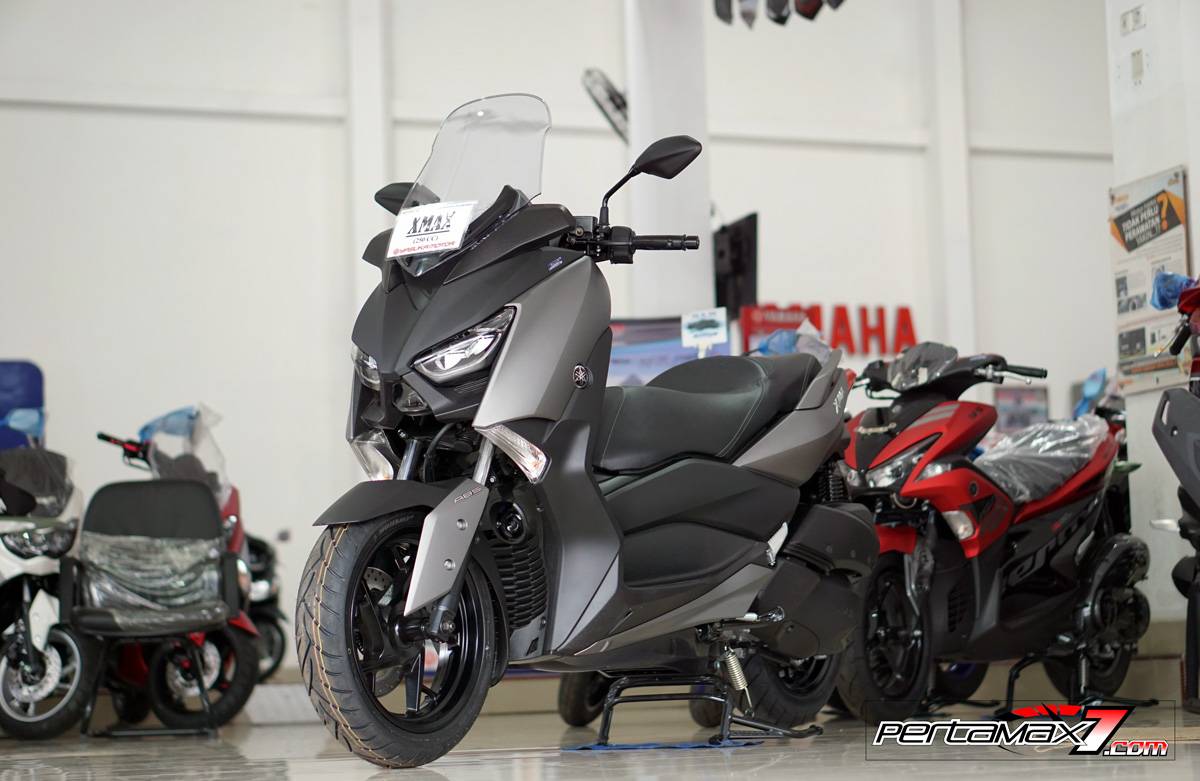 Tinggi Jok Xmax. Ergonomi Naik Yamaha XMAX 250, Gambot.. 160 cm Jinjit Balet