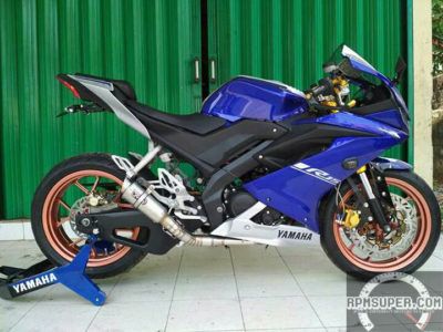 Velg R15 V3. Modifikasi Kaki-Kaki Yamaha R15 V3