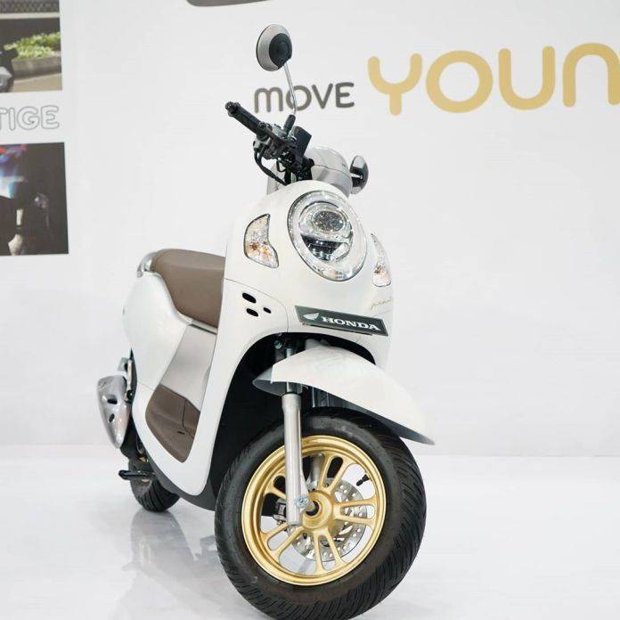 Berapa Lama Inden Scoopy Prestige 2021. All New Honda Scoopy Prestige White Smart Key Indent Parah di