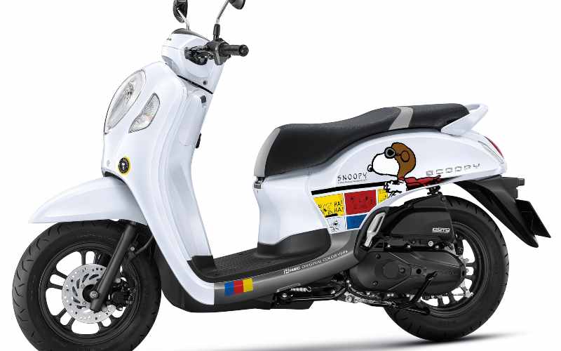 Scoopy Thailand Harga. Honda Scoopy x Snoopy Hadir di Thailand, Harga Rp23,4 Juta