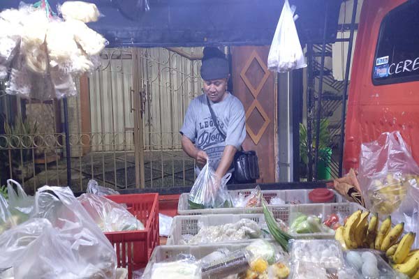 Harga Pertamax Semarang. Harga Pertamax Naik, Begini Nasib Pedagang Sayur Keliling di