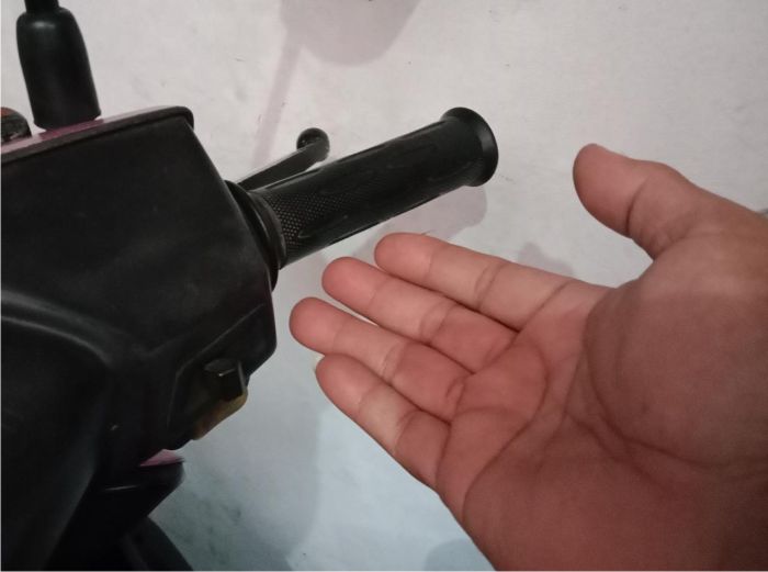 Penyebab Motor Matic Jalan Sendiri Tanpa Digas. Motor Matik Ngegas Sendiri, Begini Cara Mengatasinya