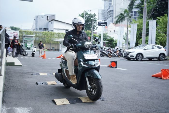 Big Bike Motor. Komunitas Honda Big Bike Jateng Uji Kenyamanan Motor Honda