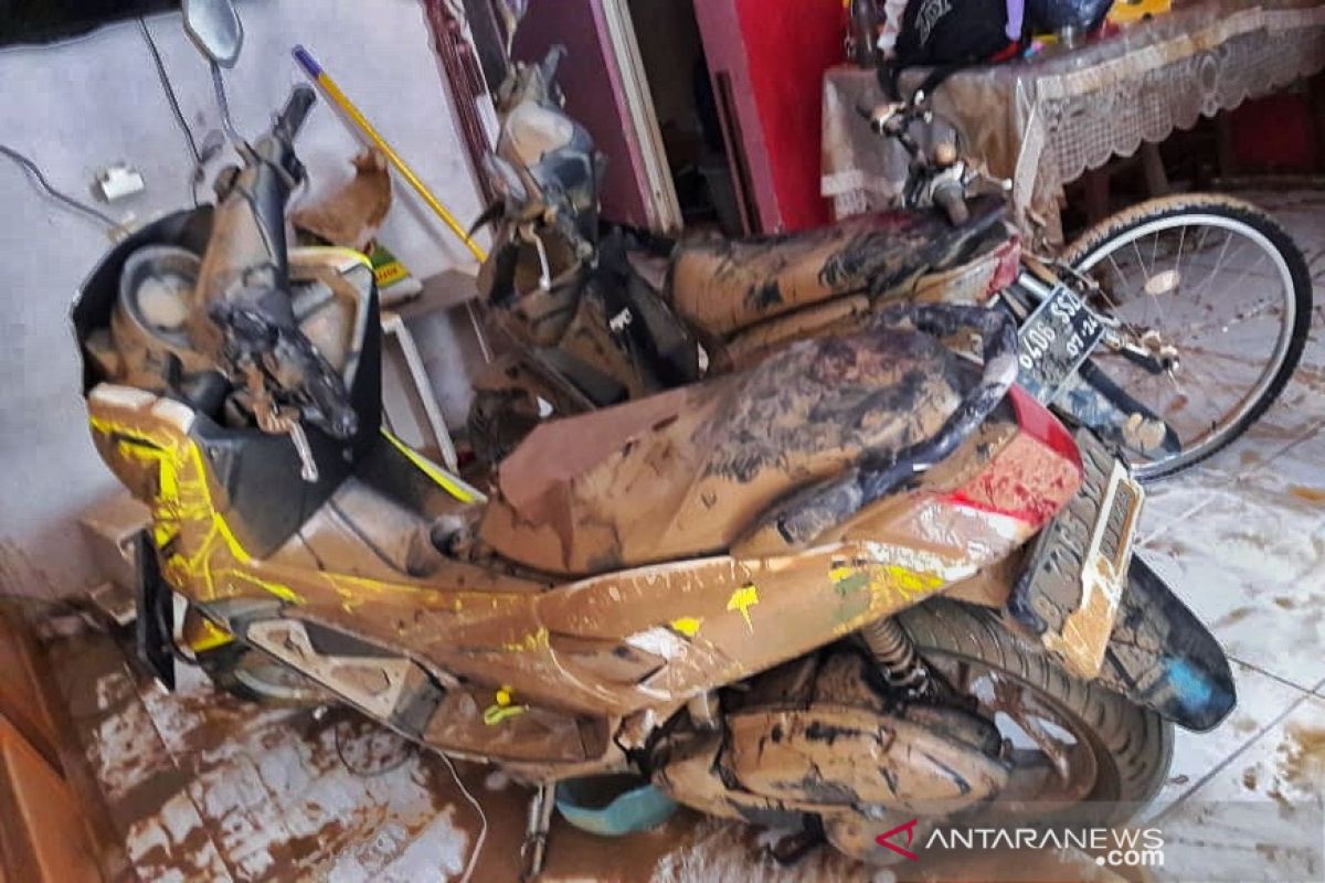 Cara Mengatasi Nmax Mogok Kena Banjir. Cara tangani motor matik tanpa 