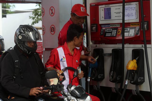 Cara Memperbaiki Apung Apung Bensin. Penyebab & Cara Perbaiki Indikator Bensin Motor yang Error