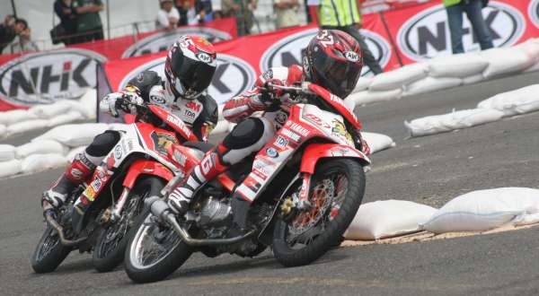 Mio J Balap. Balapan Bareng dengan Uji Mio J & Soul GT : Okezone Otomotif