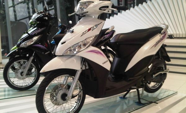 Berapa Tangki Yamaha Mio J. Alasan Kenapa Mio J Bisa Irit : Okezone Otomotif