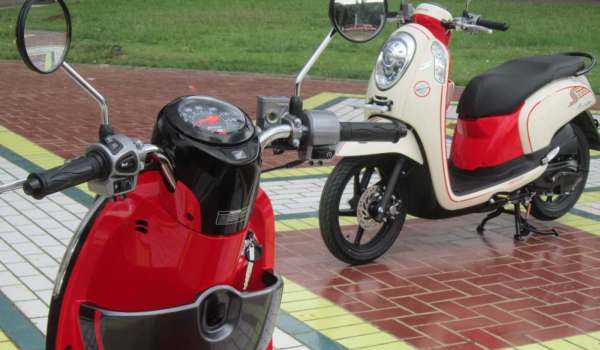 Oli Mesin Scoopy Berapa Liter. Spesifikasi Lengkap New Scoopy-FI : Okezone Otomotif