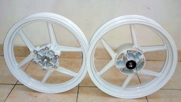 Velg Yang Cocok Untuk Cb150r. Velg Racing yang Pas di Honda CB150R : Okezone Otomotif