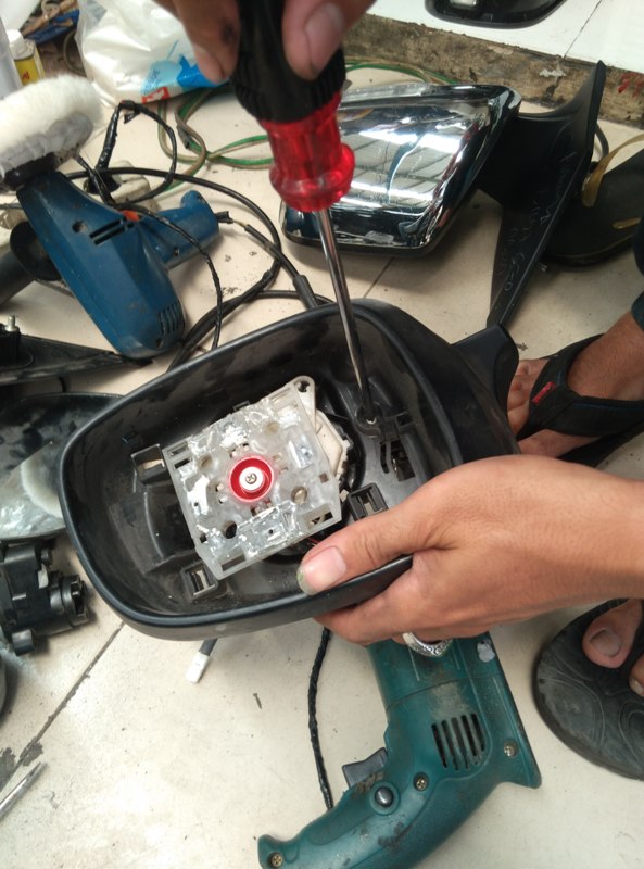 Cara Membuka Spion Honda Jazz. Kaca Spion Elektrik Bermasalah, Lakukan Cara Ini! : Okezone Otomotif