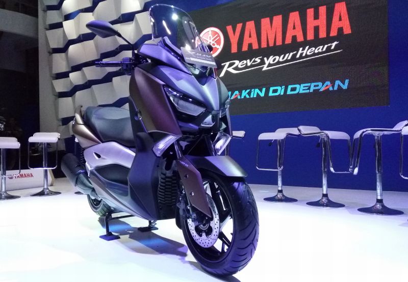 Apakah Motor Nmax Ada Engkol. Kenapa MAXI Yamaha Tak Pakai Engkol Kaki untuk Starter