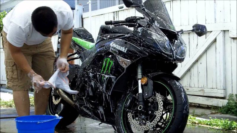 Penyebab Motor Brebet Saat Mesin Panas. Jangan Cuci Motor saat Mesin Lagi Panas, Ini 4 Alasannya