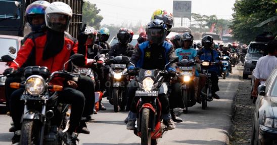 Denda Tilang Knalpot Racing. Besaran Denda Tilang Pemotor yang Pakai Knalpot Brong