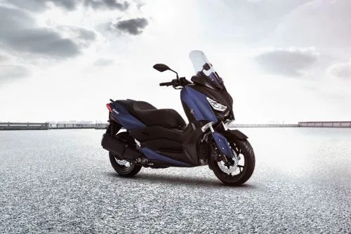 Berapa Harga Yamaha Nmax 250cc. Harga OTR Yamaha XMax 2021 250 Spesifikasi & Review Bulan