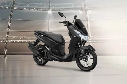 Harga Ban Depan Yamaha Lexi. Harga OTR Yamaha Lexi 2021 Standard Spesifikasi & Review