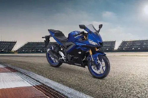 R15 Vs R25. Perbandingan Yamaha YZF R15 vs Yamaha YZF R25