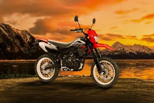 Gambar Klx 150 Standar. Harga OTR Kawasaki KLX 150 SM 2024 Standard Spesifikasi