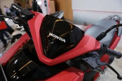 Uang Muka Vario 150. Honda Vario 150 eSP, Pilih Cicilan Ringan atau DP Murah?